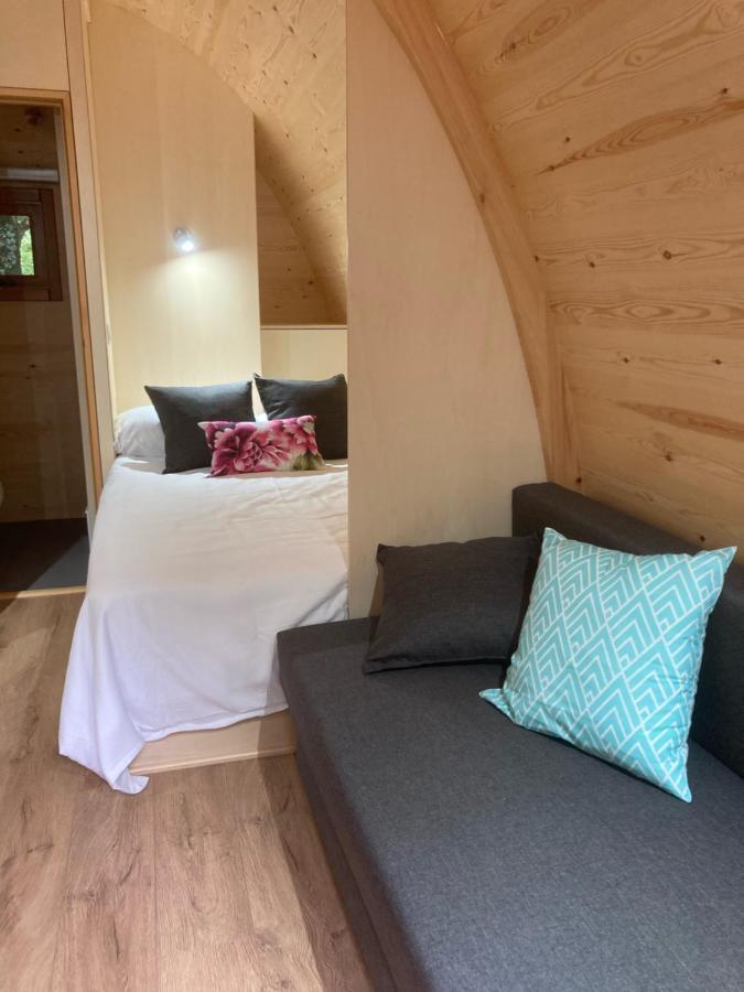 Camping Vila De Sarria Ngoại thất bức ảnh