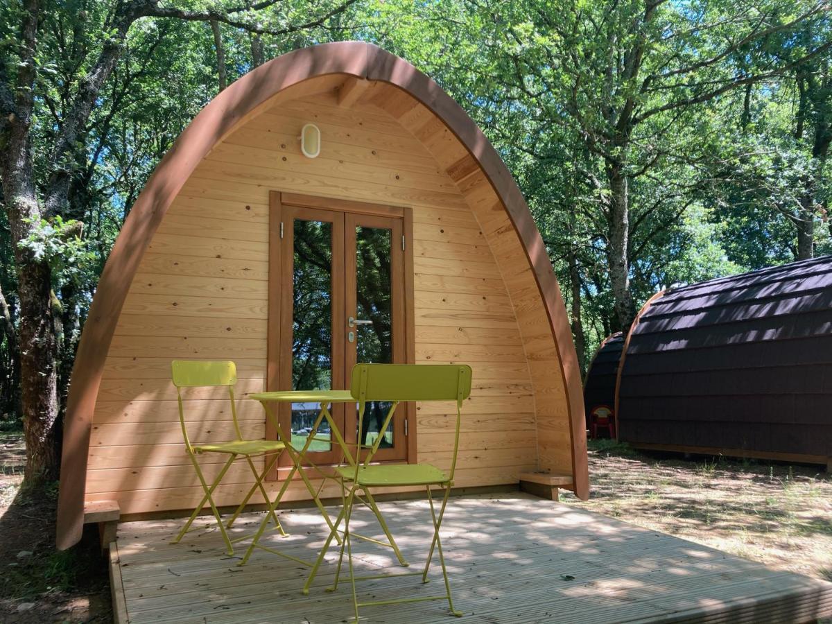 Camping Vila De Sarria Ngoại thất bức ảnh
