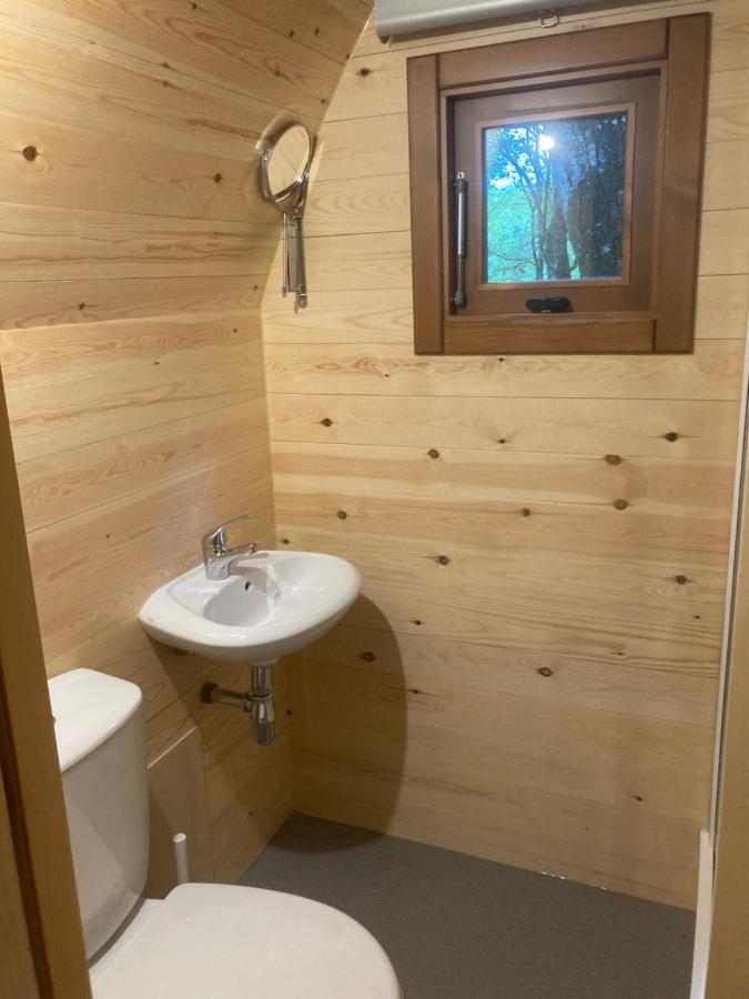 Camping Vila De Sarria Ngoại thất bức ảnh