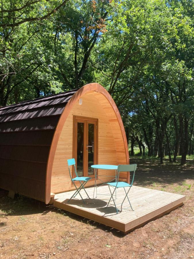 Camping Vila De Sarria Ngoại thất bức ảnh