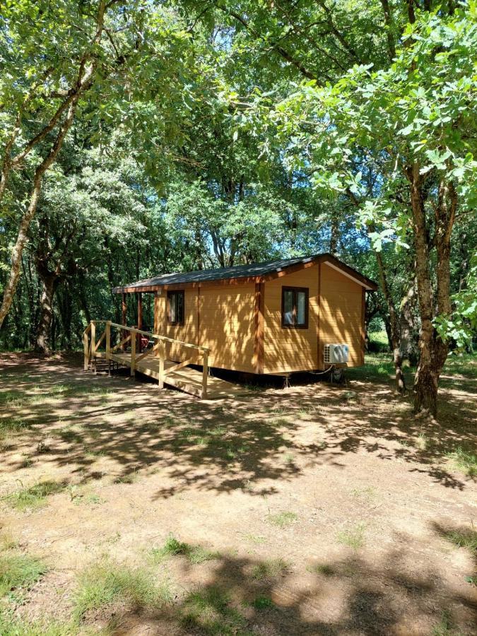 Camping Vila De Sarria Ngoại thất bức ảnh