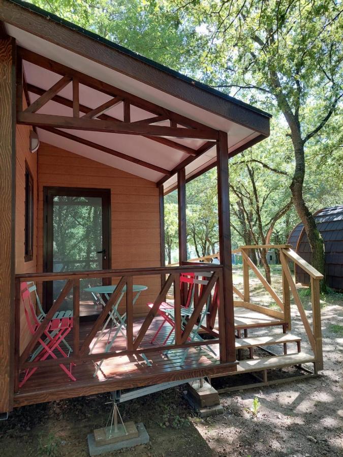 Camping Vila De Sarria Ngoại thất bức ảnh