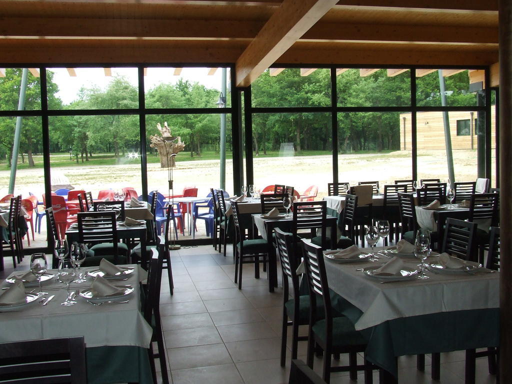 Camping Vila De Sarria Ngoại thất bức ảnh