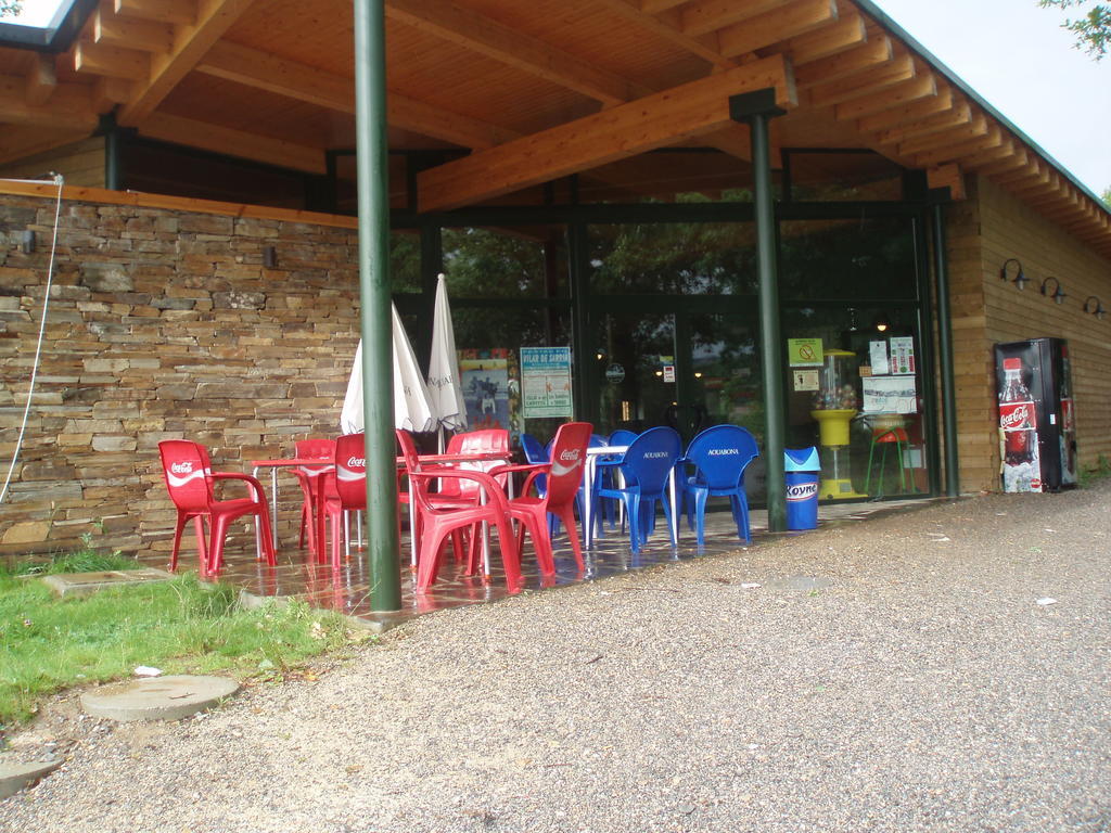 Camping Vila De Sarria Ngoại thất bức ảnh
